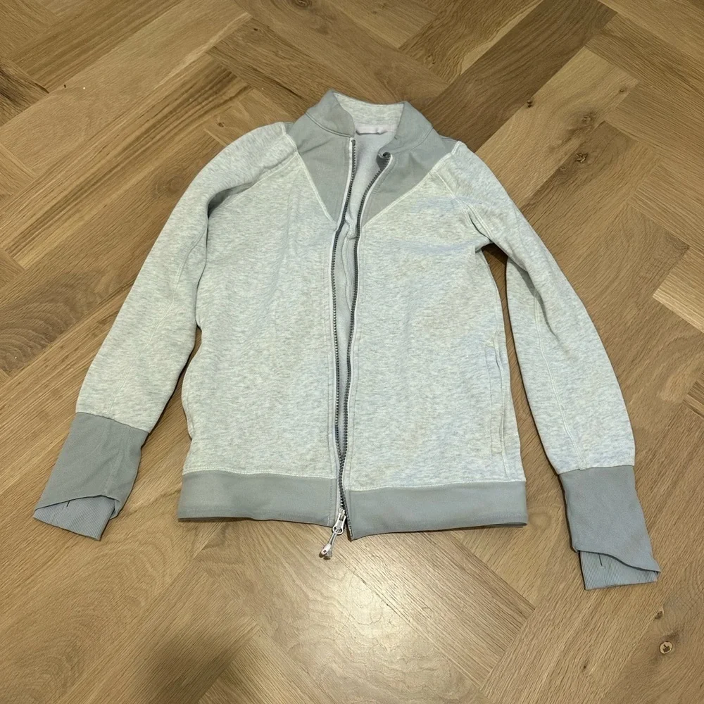 Ivivva Light Gray Zip-Up Jacket